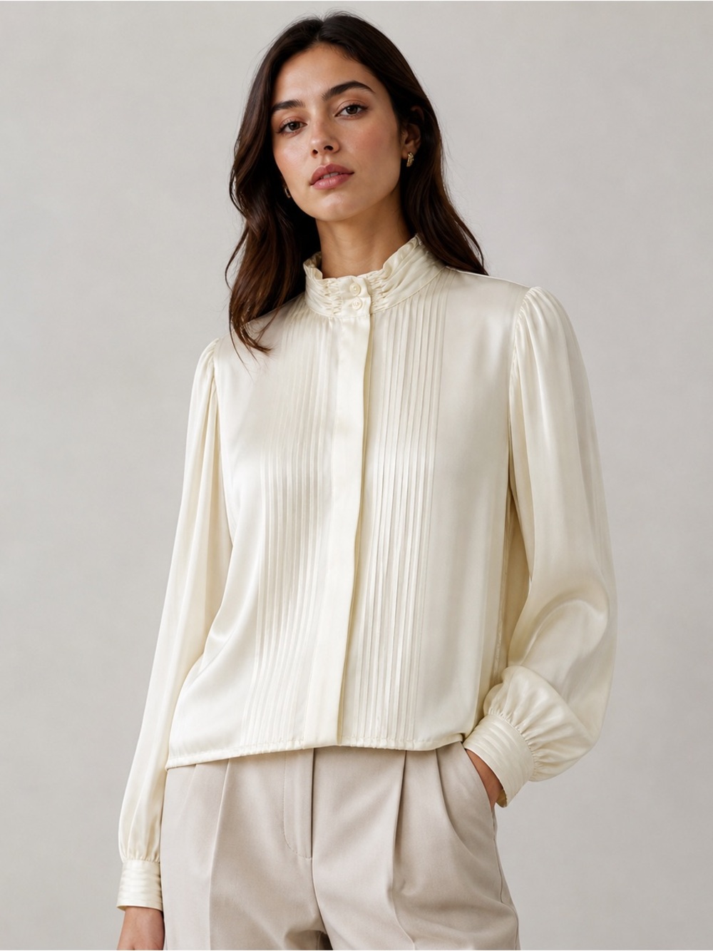 Vintage Chaus Ivory Long Sleeved Blouse with Statement Collar